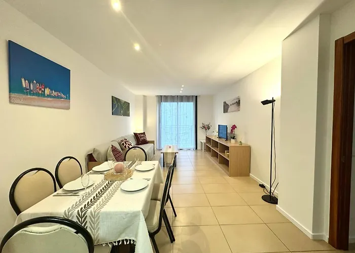 アパート Coastal Trimar